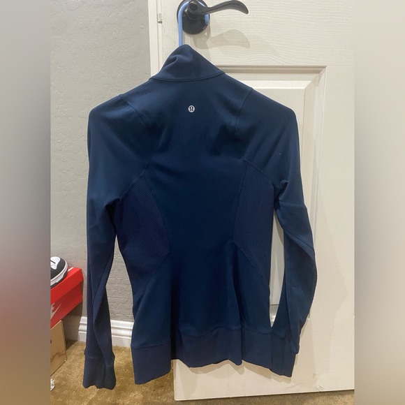 Lululemon movement to movement jacket - Picture 3 of 3